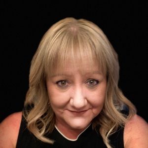 Meet your Posher, Linda